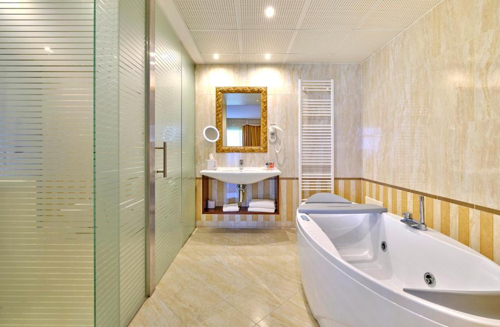 Hotel Boffenigo - The Golden Hour Costermano Bagian luar foto
